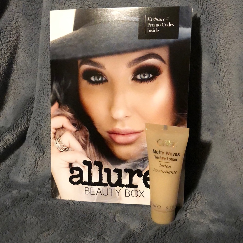 Oribe Matte Waves Texture Lotion